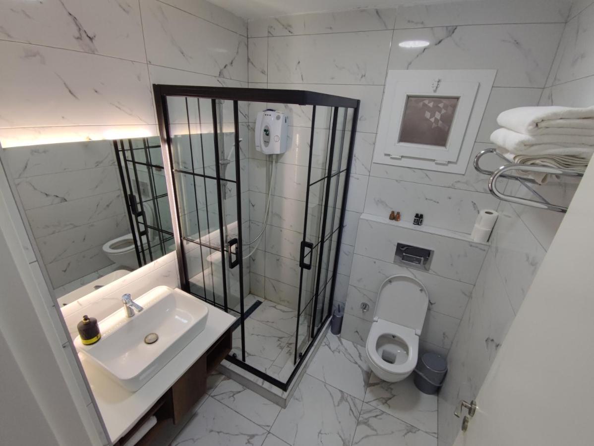 Wb Weekend Otel Bodrum Bagian luar foto