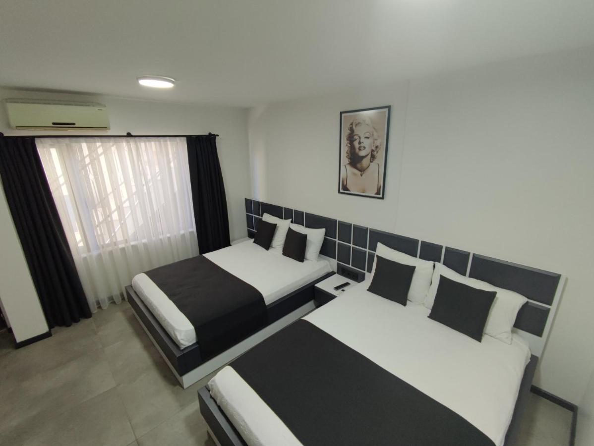 Wb Weekend Otel Bodrum Bagian luar foto