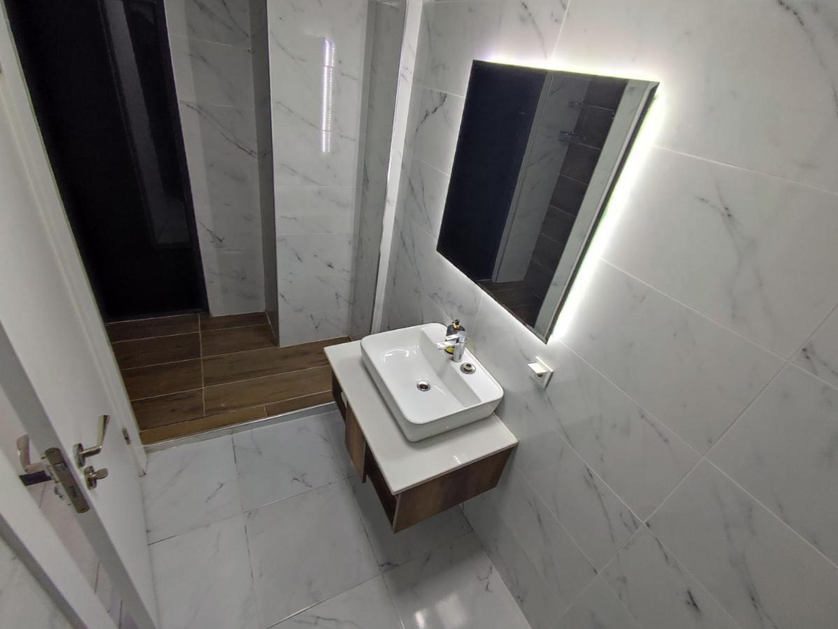 Wb Weekend Otel Bodrum Bagian luar foto