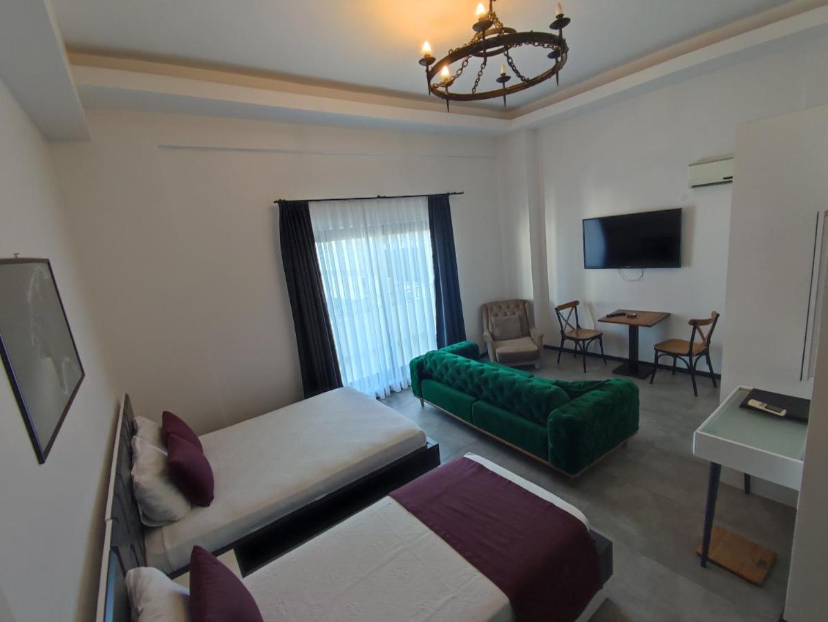 Wb Weekend Otel Bodrum Bagian luar foto