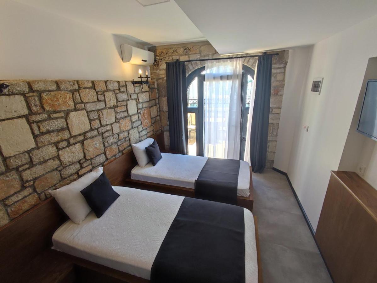 Wb Weekend Otel Bodrum Bagian luar foto