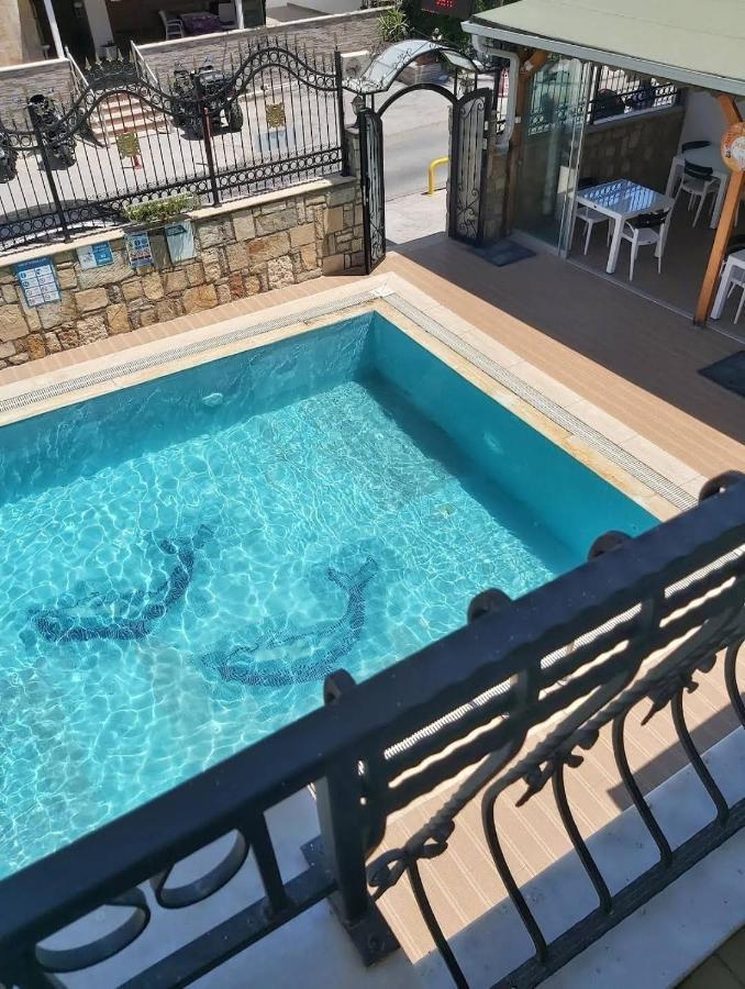Wb Weekend Otel Bodrum Bagian luar foto